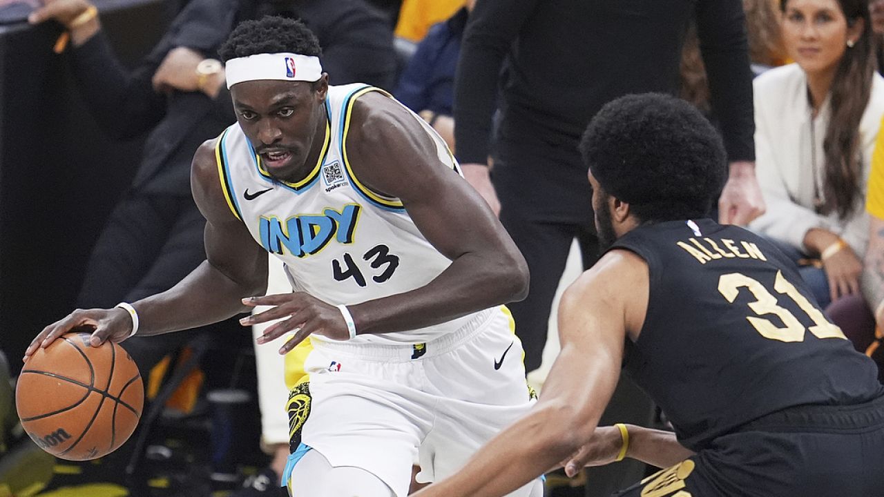 关于西亚卡姆在老鹰比赛中败北,问鼎冠军引发热议!的信息 关于西亚卡姆在老鹰比赛中败北,问鼎冠军引发热议!的信息