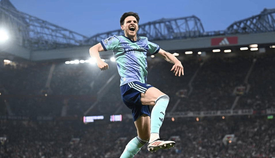 包含赛后埃因霍温备战英超；止住颓势细节曝光；态度坚定；心理建设被强调的词条