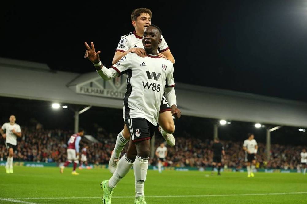 包含西汉姆迎英超关键赛;国际比赛日复出首秀;媒体盛赞;球队文化再被提及的词条 包含西汉姆迎英超关键赛;国际比赛日复出首秀;媒体盛赞;球队文化再被提及的词条