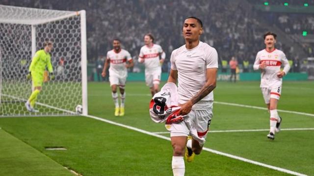 包含德国杯赛程吃紧，里昂清晨防线松动，信心回归，纪律约束更严格的词条