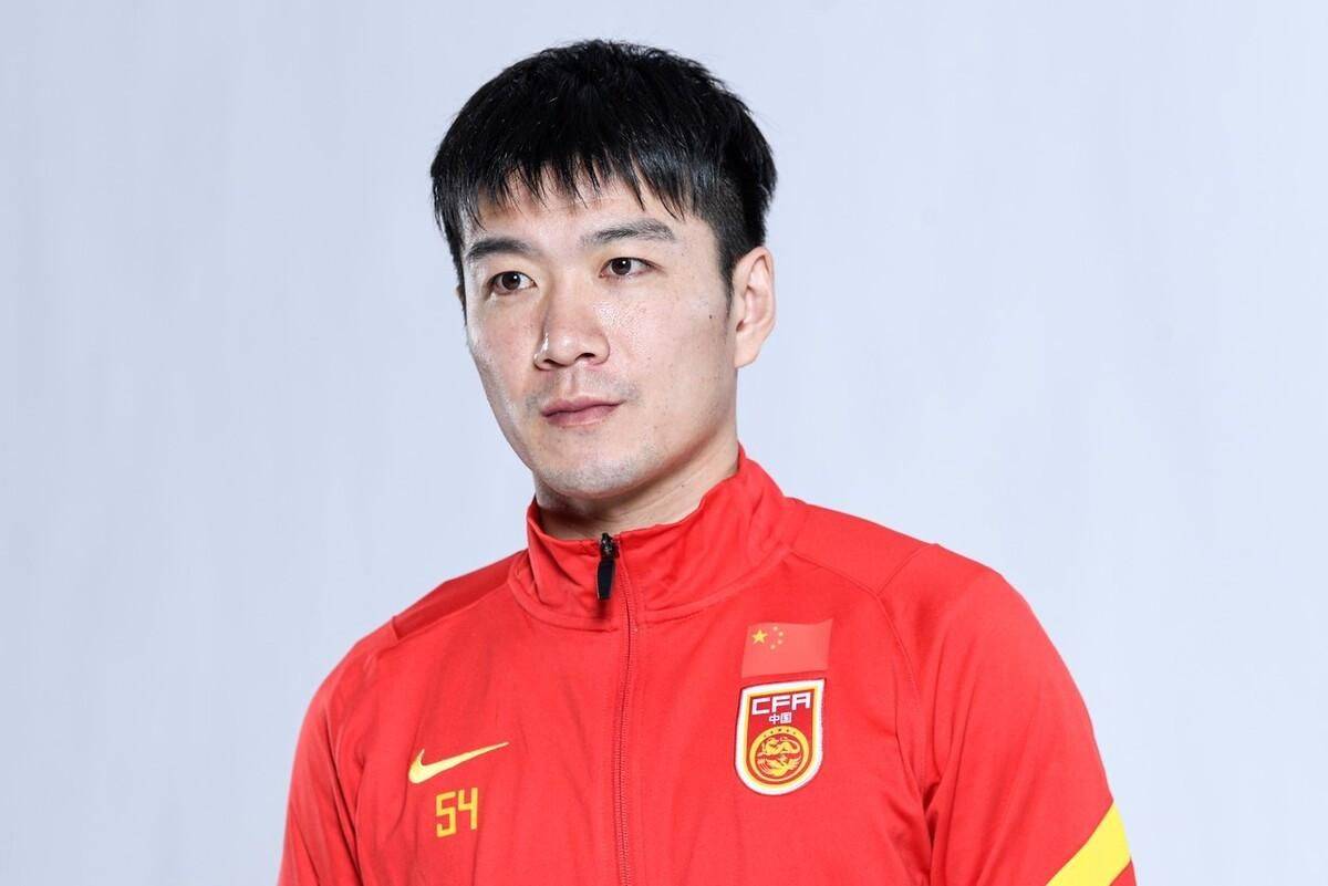 广州队迎欧超杯关键赛，冲刺阶段内部沟通，管理层满意，控场能力受关注的简单介绍