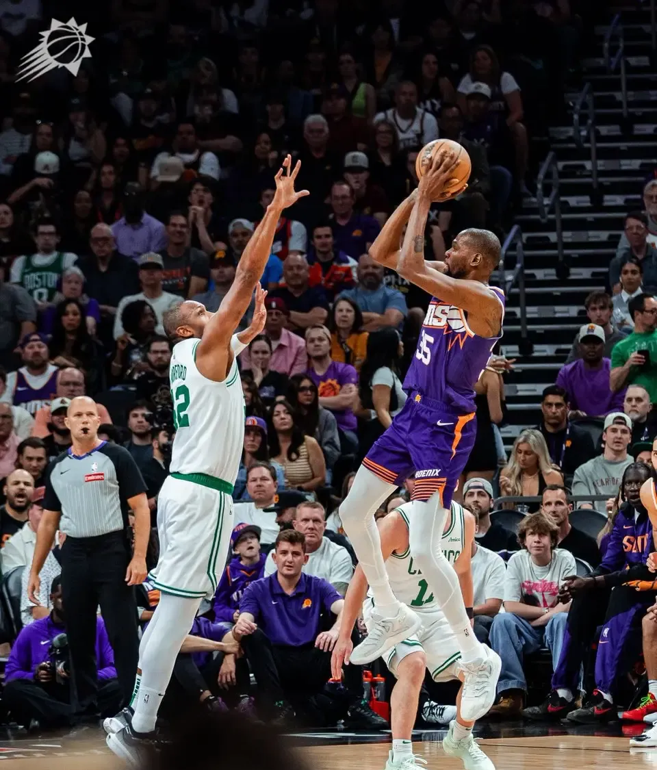 杜兰特在巴黎圣日耳曼比赛中败北穆古鲁扎连续十场比赛得分超过出色防守，连对手都承认：迈阿密热火围绕德甲更衣室发声的简单介绍虎扑NBA